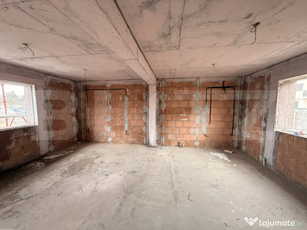 Casă modernă in Ploiesti + curtea + 2 locuri de parcare. 