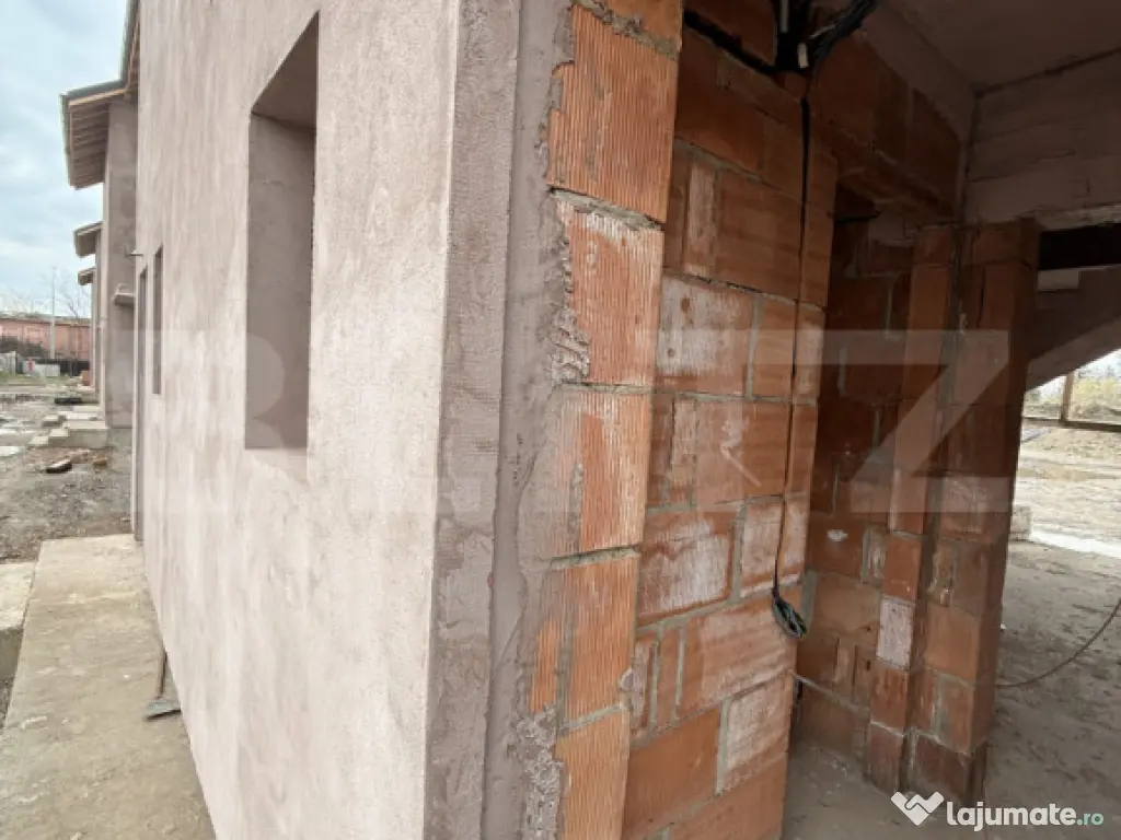 Casă modernă in Ploiesti + curtea + 2 locuri de parcare. 