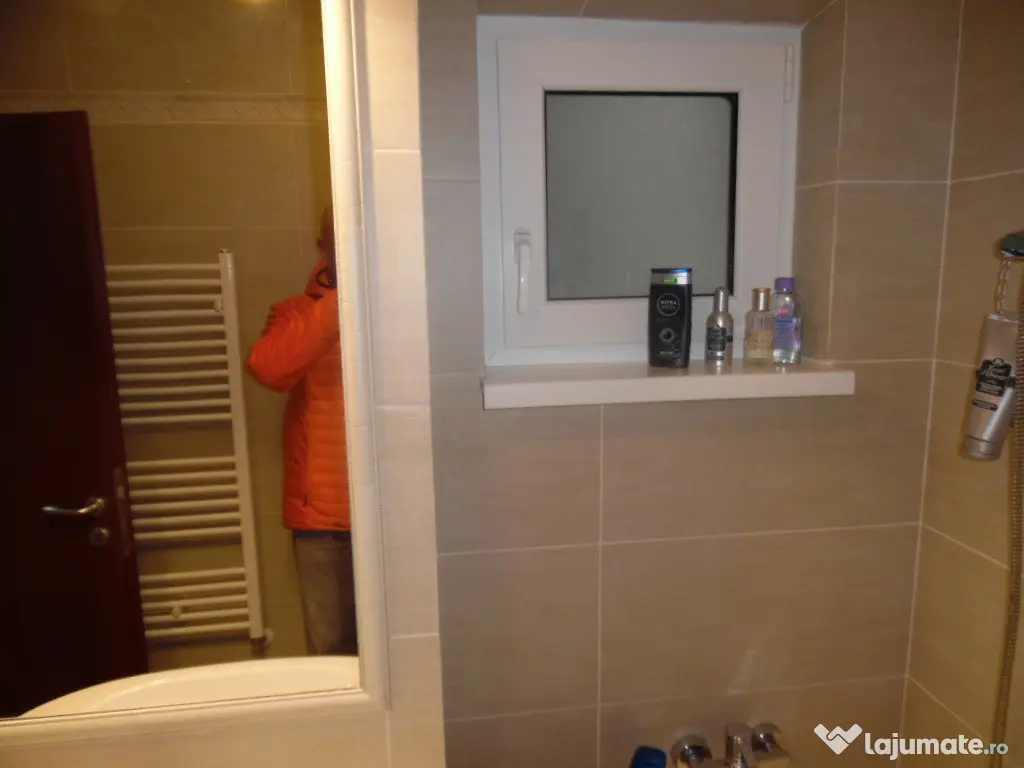 Inchiriez apartament 2 camere decomandat in Deva, Casa de Pensii,et 7