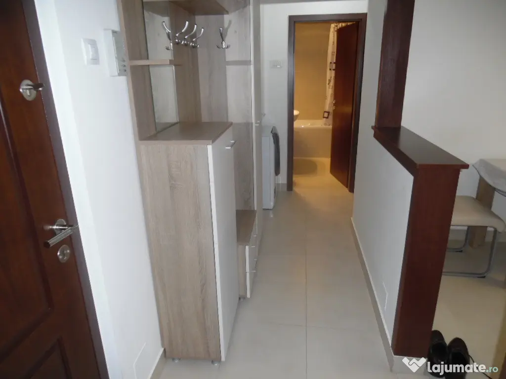 Inchiriez apartament 2 camere decomandat in Deva, Casa de Pensii,et 7