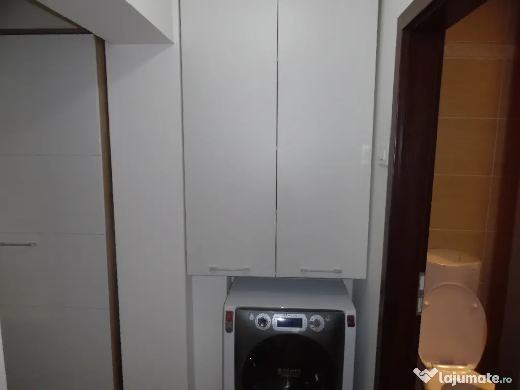 Inchiriez apartament 2 camere decomandat in Deva, Casa de Pensii,et 7