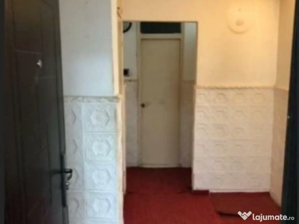 Apartament de vanzare in Constanta, Km 5 - 2 camere decomandat