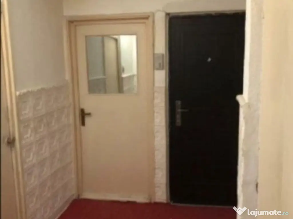 Apartament de vanzare in Constanta, Km 5 - 2 camere decomandat