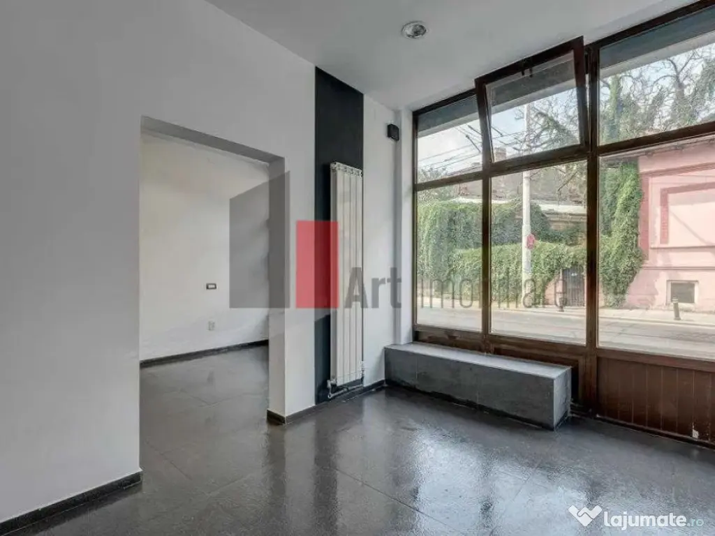 Spatiu comercial de inchiriat in zona Stefan cel Mare/Str... 