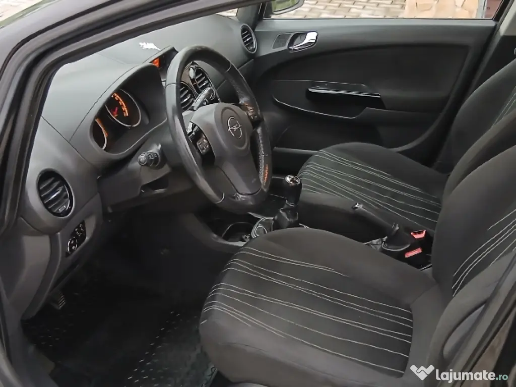 Opel Corsa 2010 1.3 diesel 