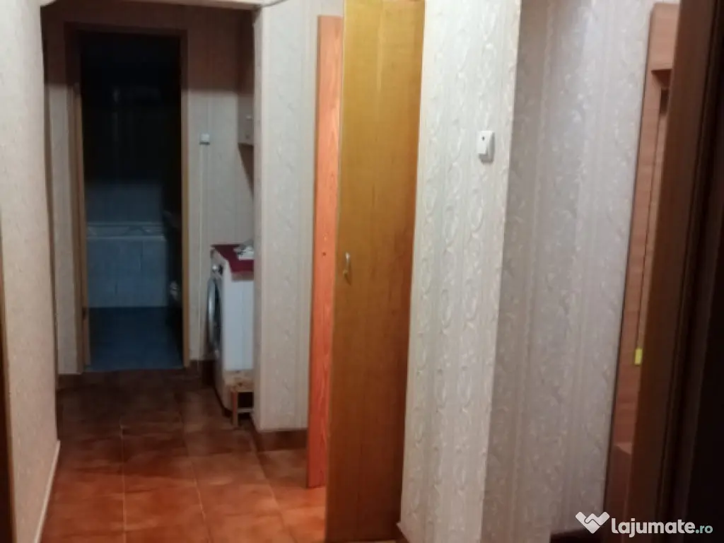 Etaj 2 - Apartament 2 camere, confort 1 zona Vidin. Mobilat 