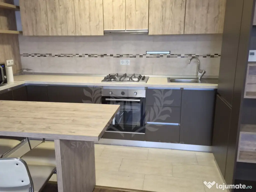 //2 CAMERE// MARASESTI//LOC DE PARCARE// 