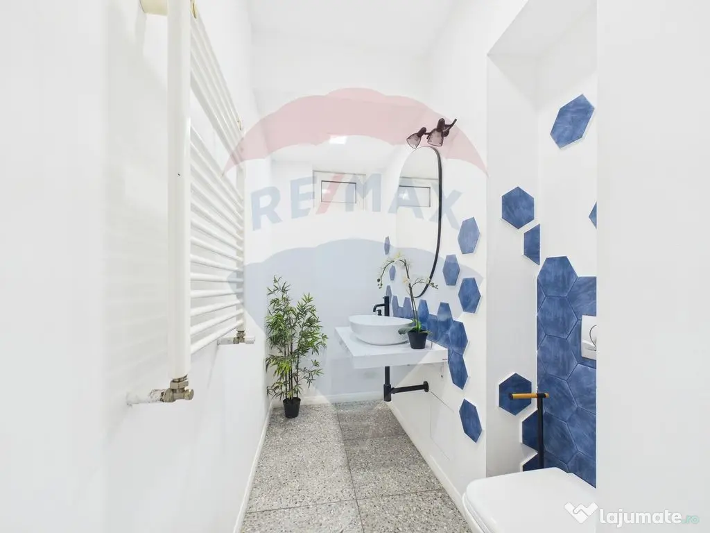Apartament 4 camere recompartimentat din 3, P-ta Unirii |... 