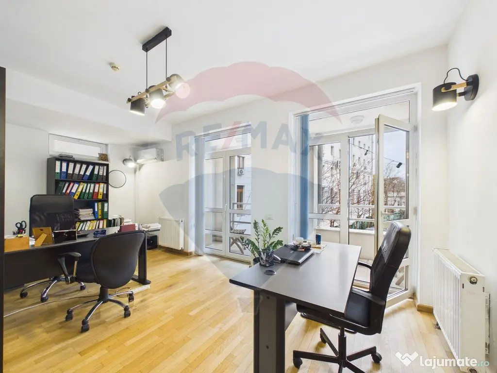 Apartament 4 camere recompartimentat din 3, P-ta Unirii |... 