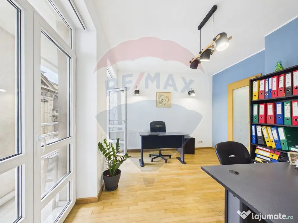 Apartament 4 camere recompartimentat din 3, P-ta Unirii |... 