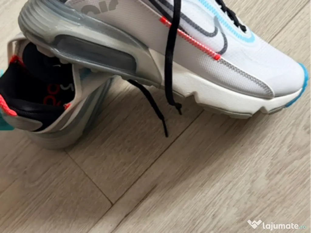 Nike Air Max 2090, albi , mărime 37,5 