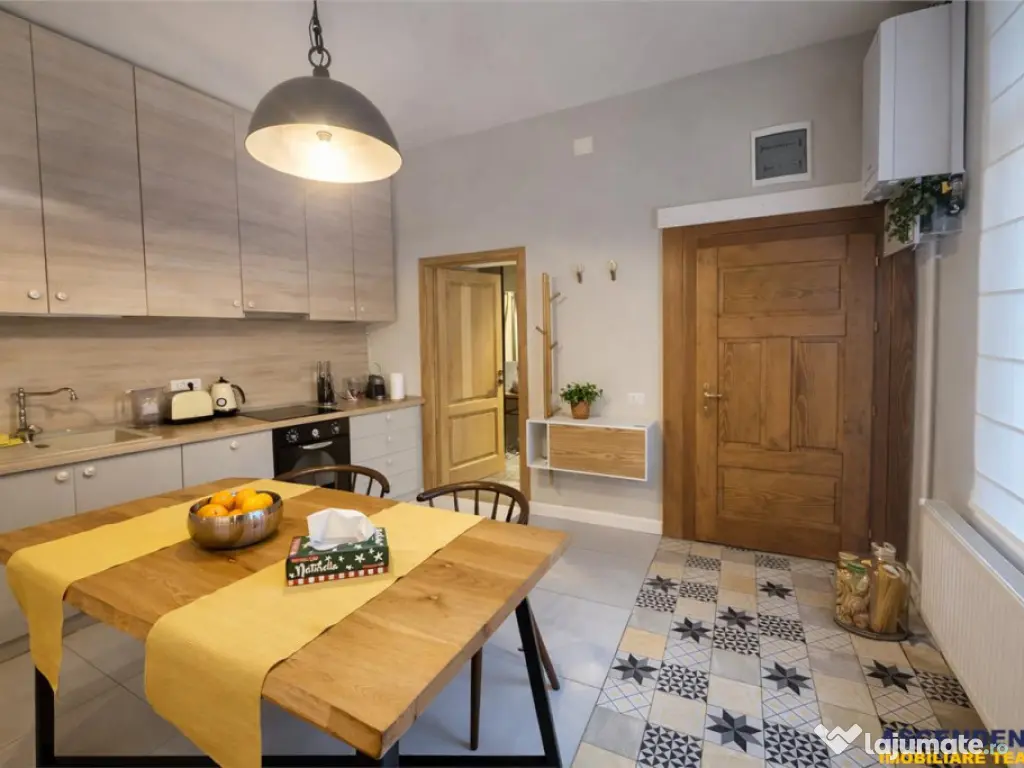 Refugiu urban lux, apartament spectaculos pe aleea pietonala 