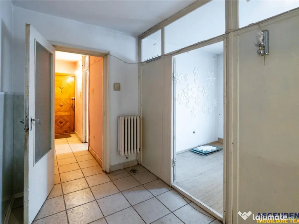 FILM! Targu Secuiesc,2 camere,partial renovat,recomandat:loc 