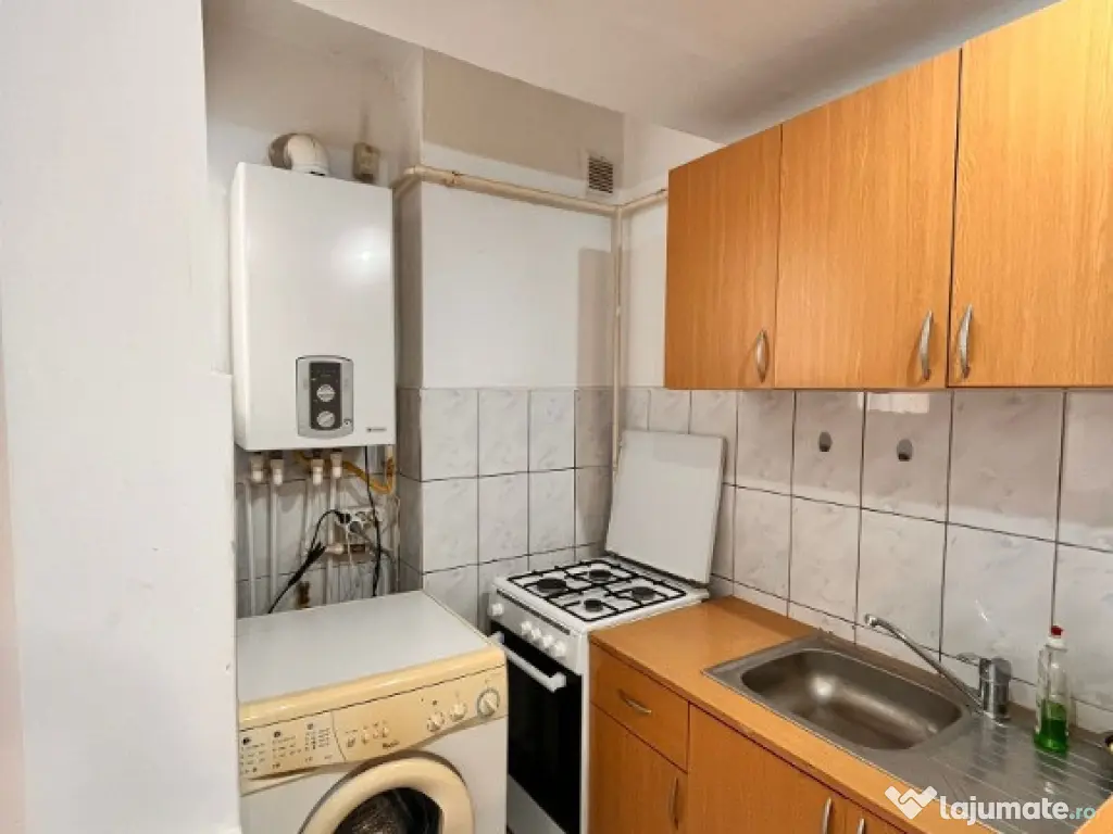 Garsoniera,etaj intermediar,Tudor Vladimirescu-Iulius Mall 