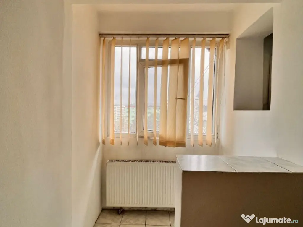 Garsoniera,etaj intermediar,Tudor Vladimirescu-Iulius Mall 