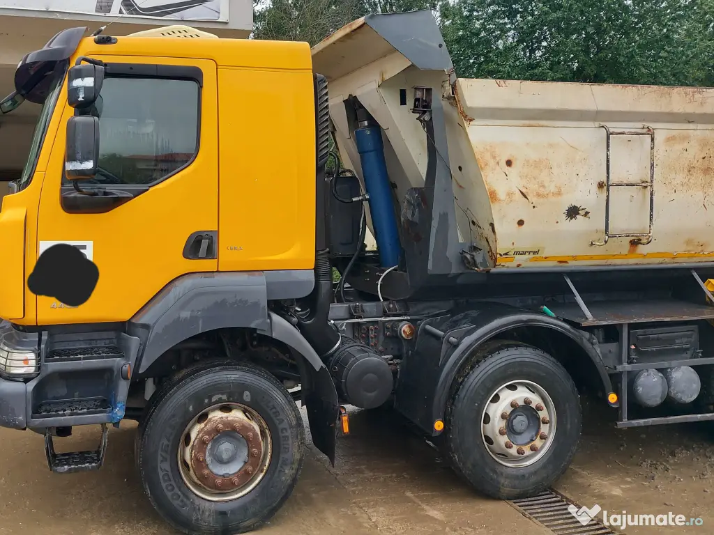Renault Kerax 8x4 
