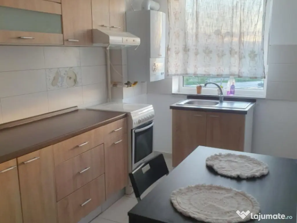 Garsoniera, suprafata de 34mp mobilat si utilat cu boxa in A 