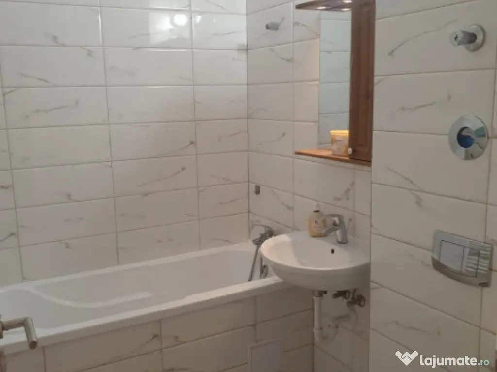 Garsoniera, suprafata de 34mp mobilat si utilat cu boxa in A 