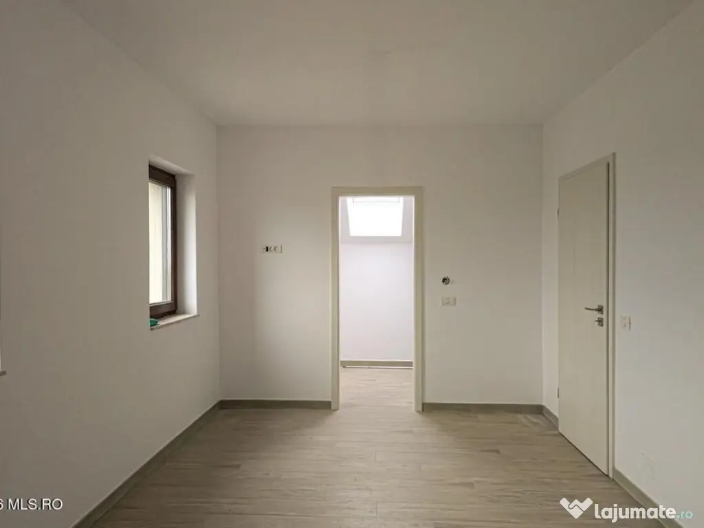 Giarmata - Casa P+1, 4 Dormitoare, 4 Bai, Garaj, Beci, Te... 