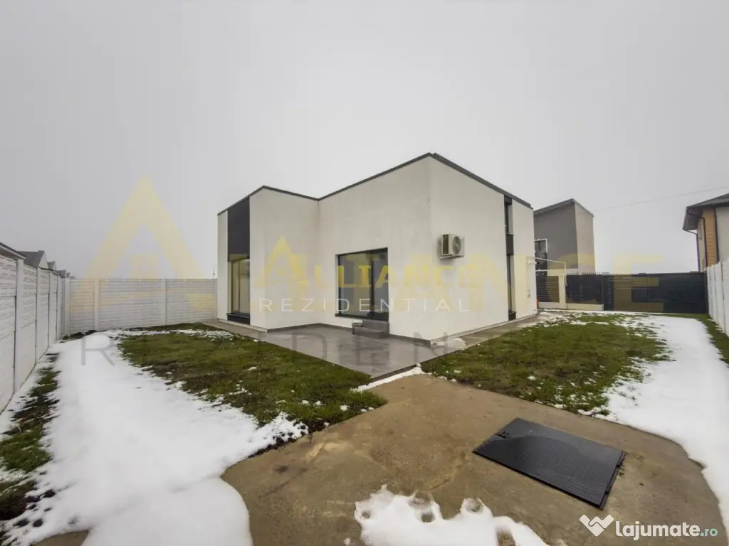 Casa Pe Parter-3 Camere-Curte 300 MP 