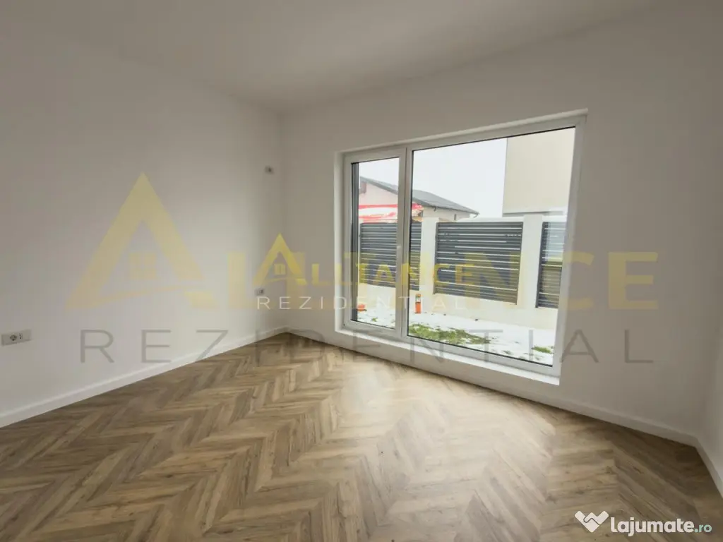 Casa Pe Parter-3 Camere-Curte 300 MP 