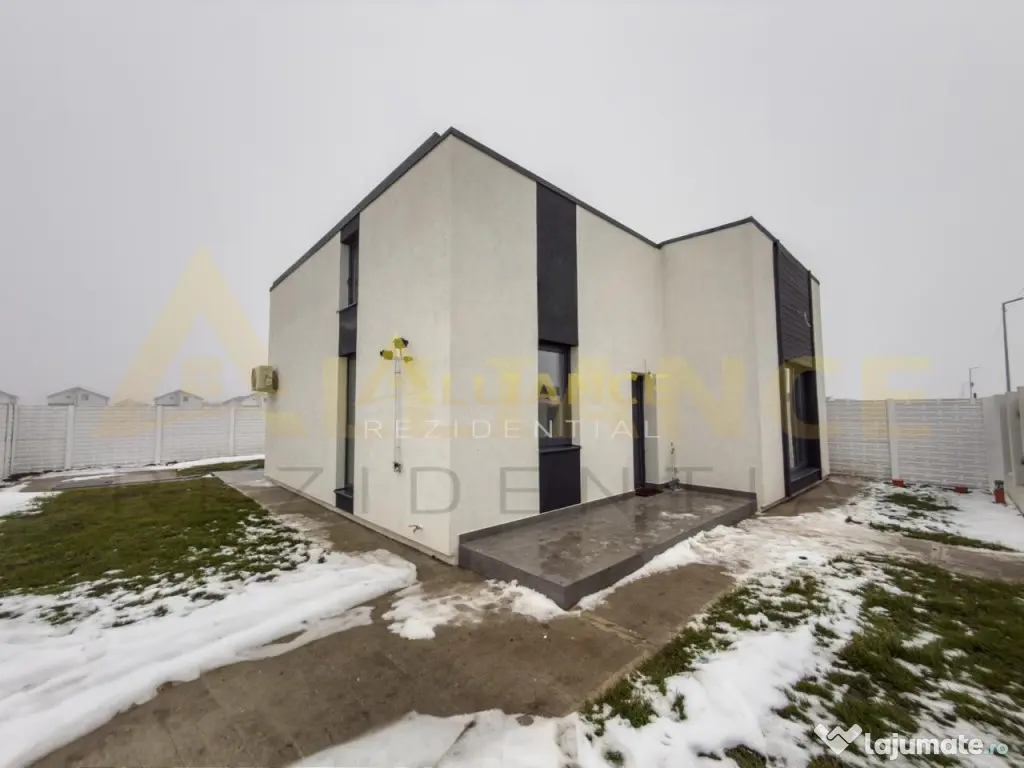 Casa Pe Parter-3 Camere-Curte 300 MP 