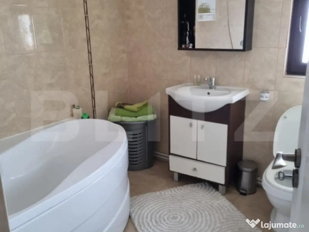 Casă individuală P + M 137 mp utili, 354 mp teren, zona Da 