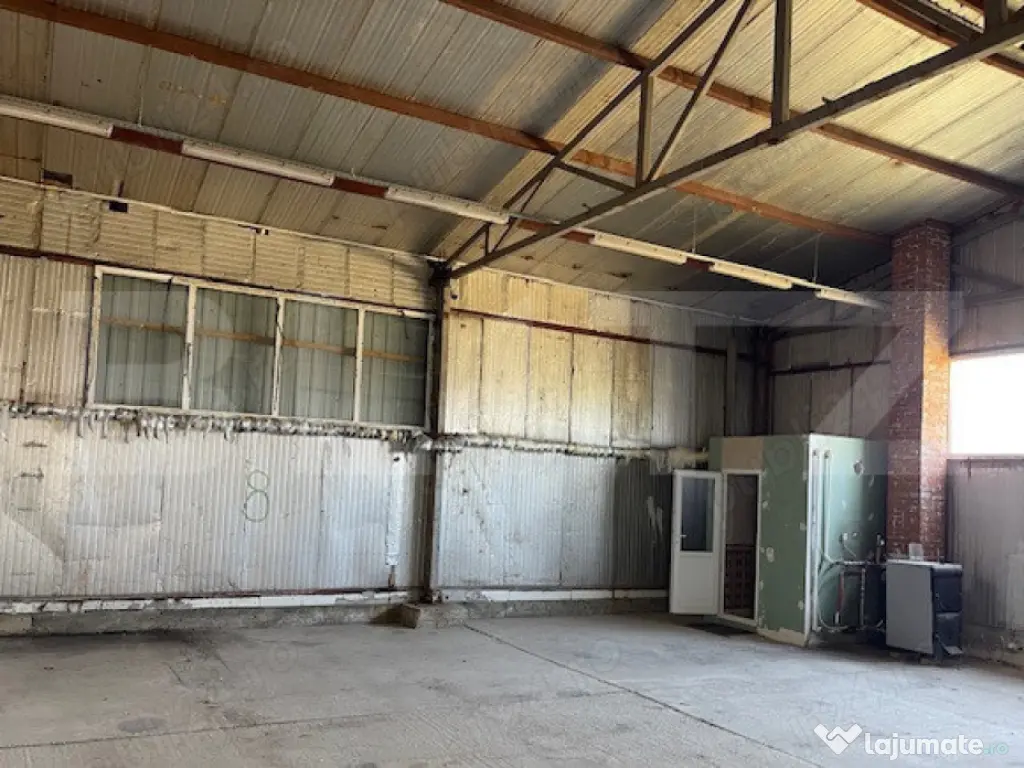 Hală industrială, 360 mp, 1000 mp teren, zona Dărmăneșt 