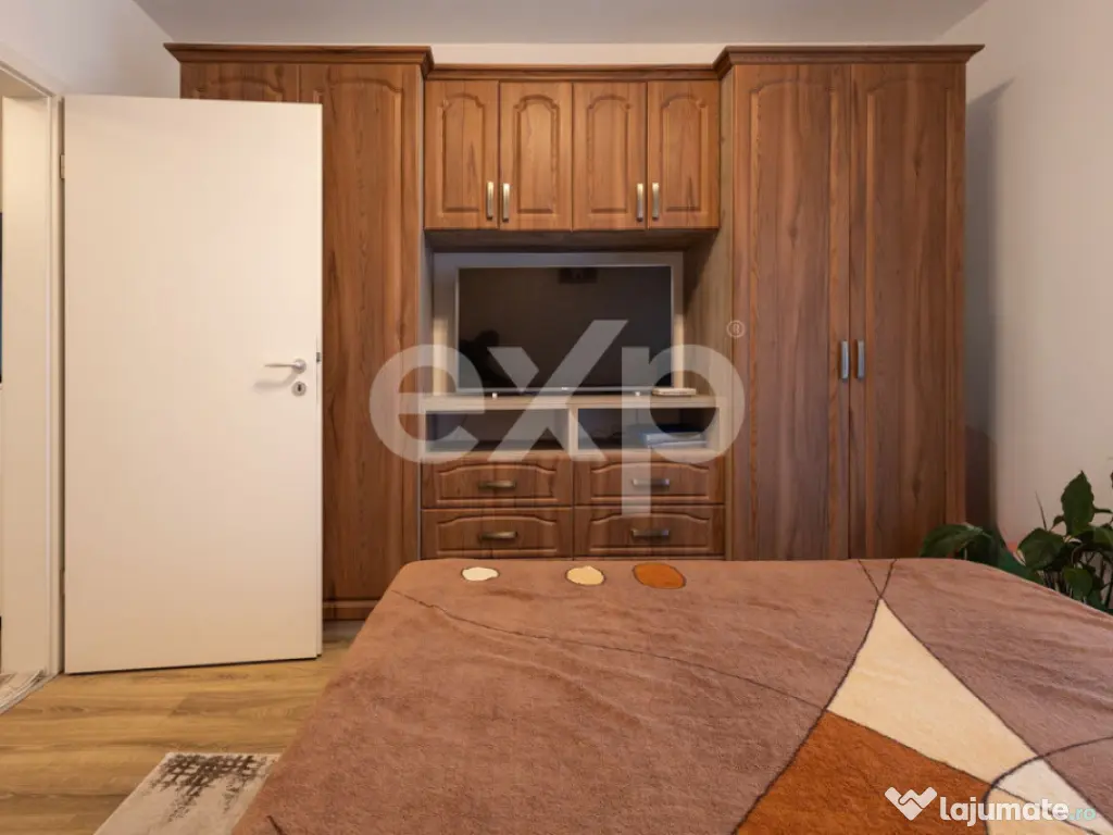 Apartament cu 3 camere si 2 bai - 500 euro - Aradului - Bloc 