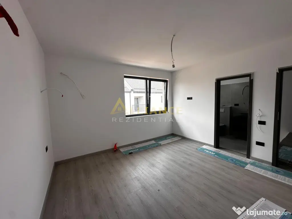 {Primarie} Vila 3 camere - 3 bai | Teren 210 mp 