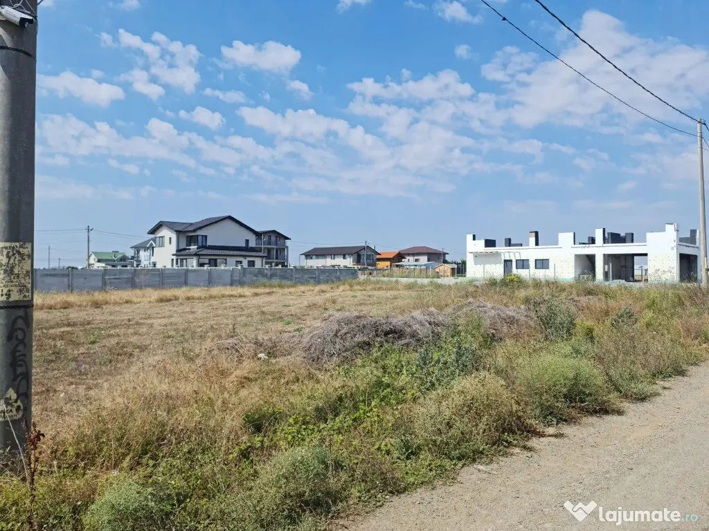 Teren de vanzare in Tuzla zona castelul de apa 
