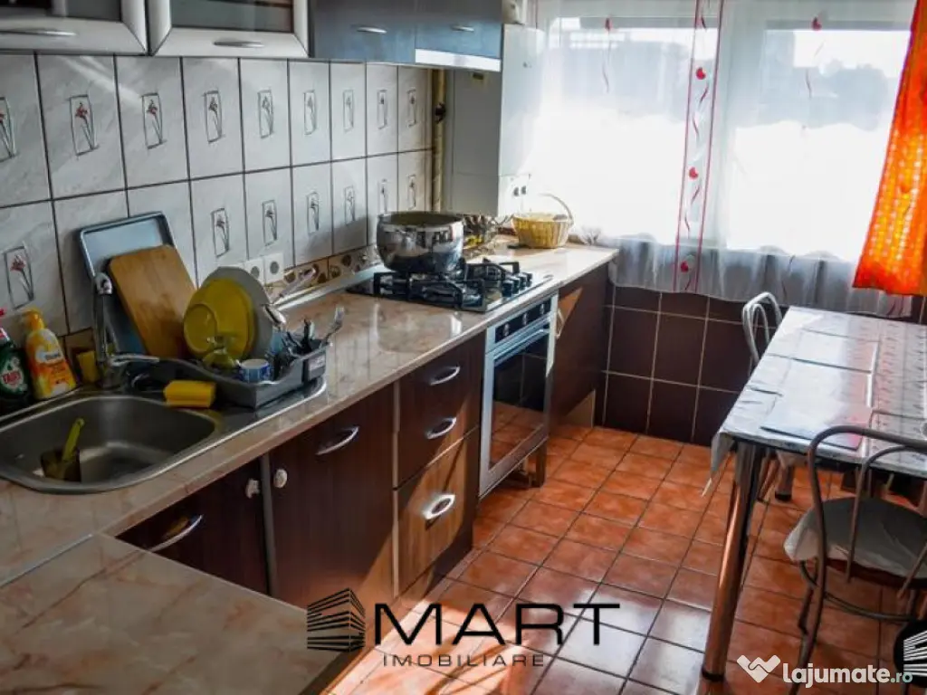 Apartament 3 camere decomandate Spital 