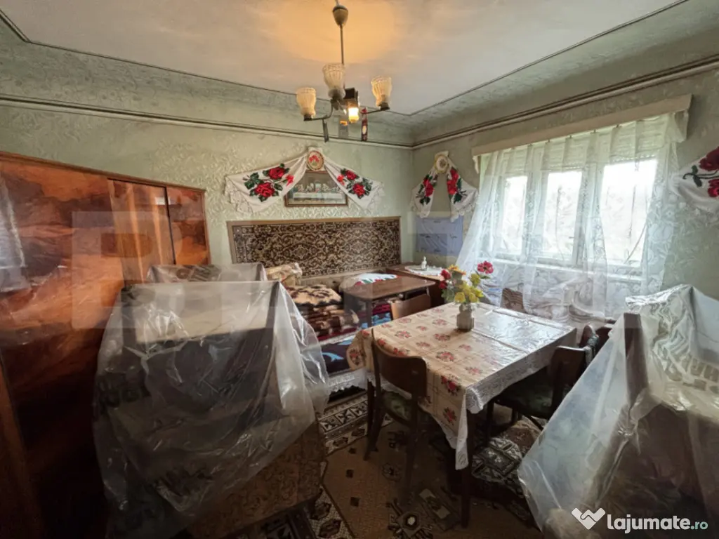 Casa de vanzare cu 3 camere 