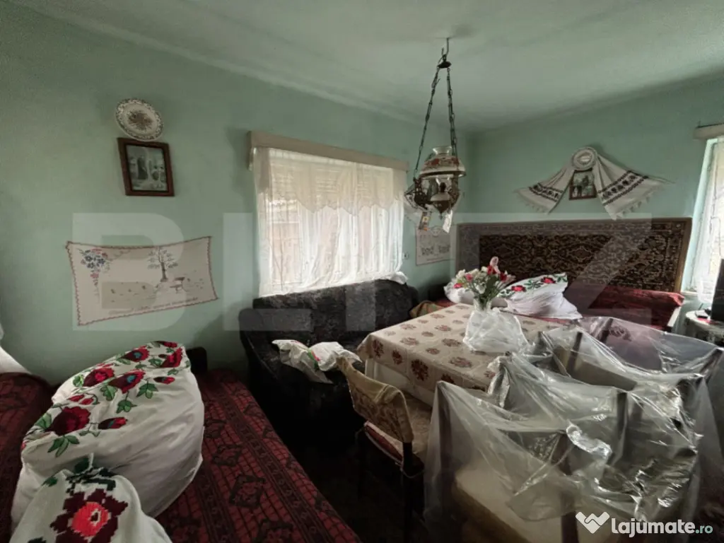 Casa de vanzare cu 3 camere 