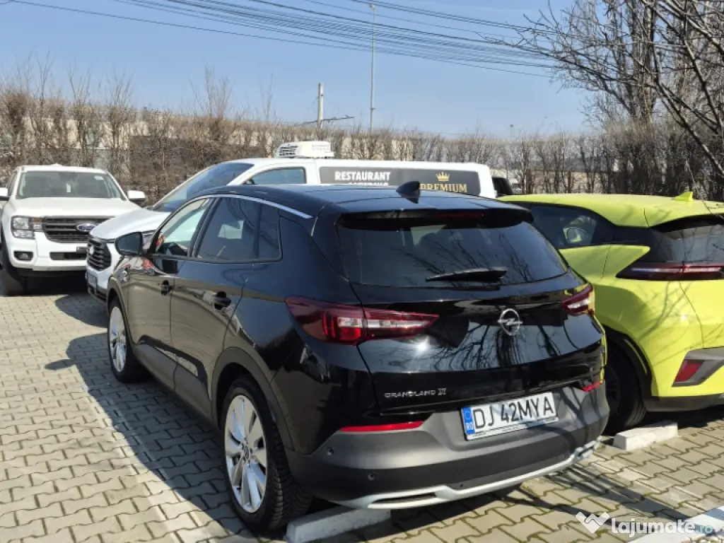 Vând Opel Grandland x 