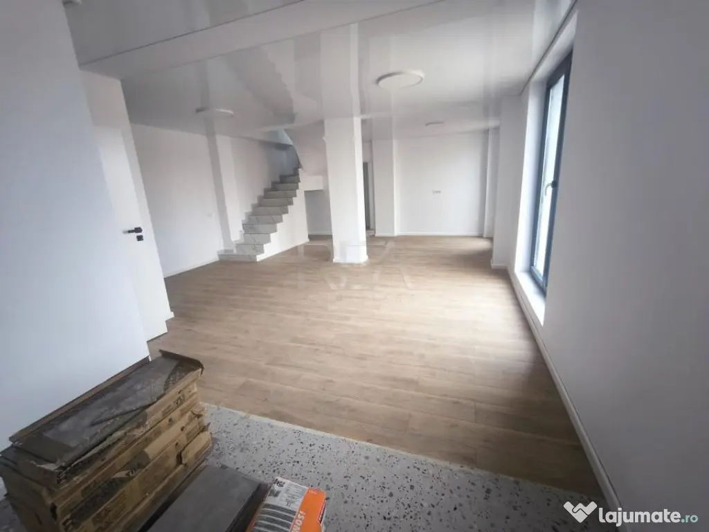 Apartament duplex 4 camere, Crangasi 