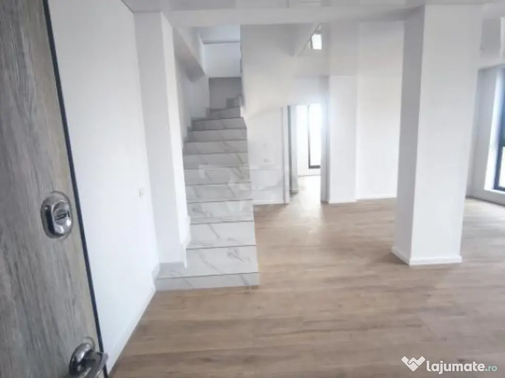 Apartament duplex 4 camere, Crangasi 