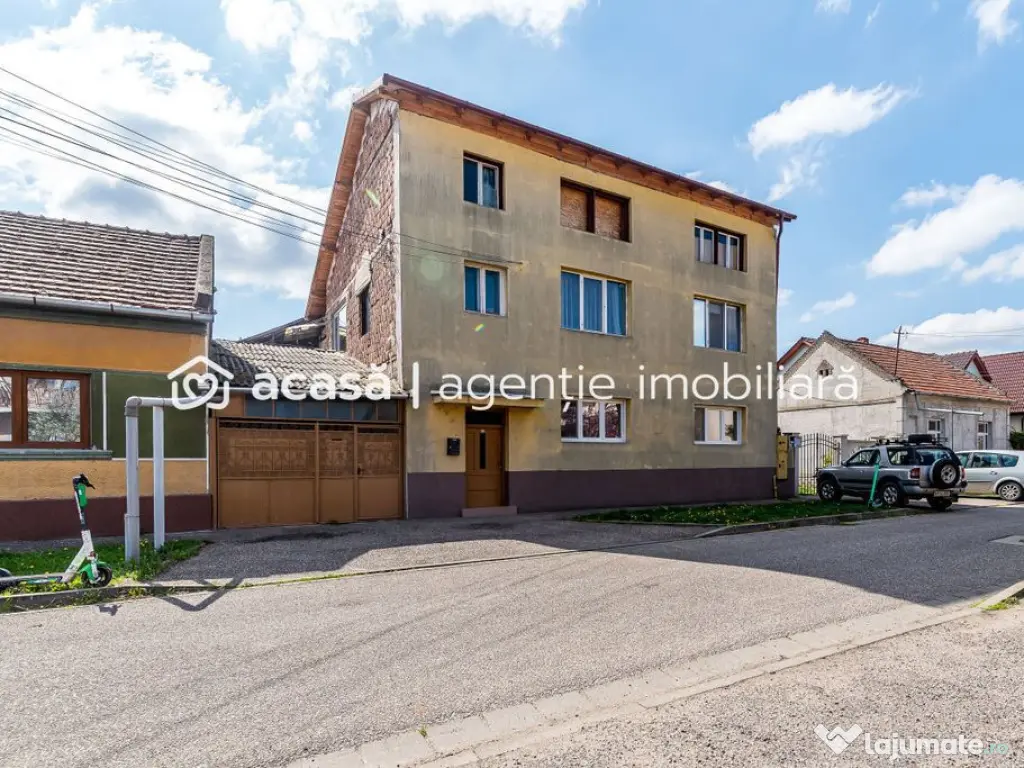 Apartament spatios cu potential enorm in Gradiste Comisio... 