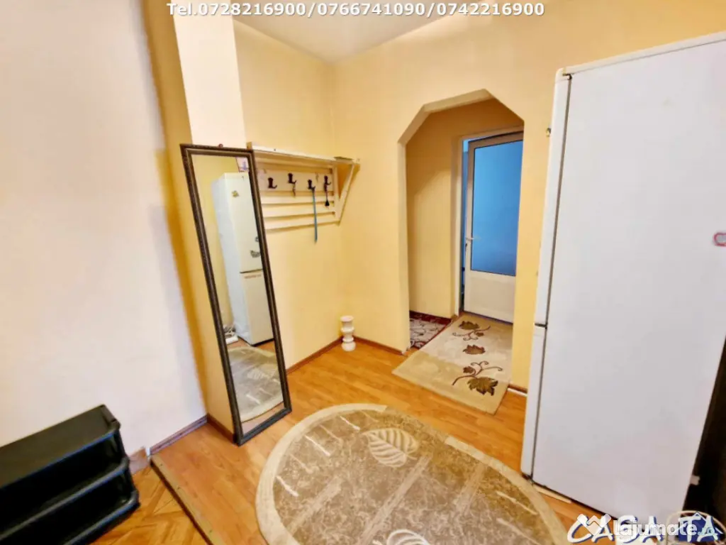 Închiriere apartament 3 camere, situat în Târgu Jiu, Str. 