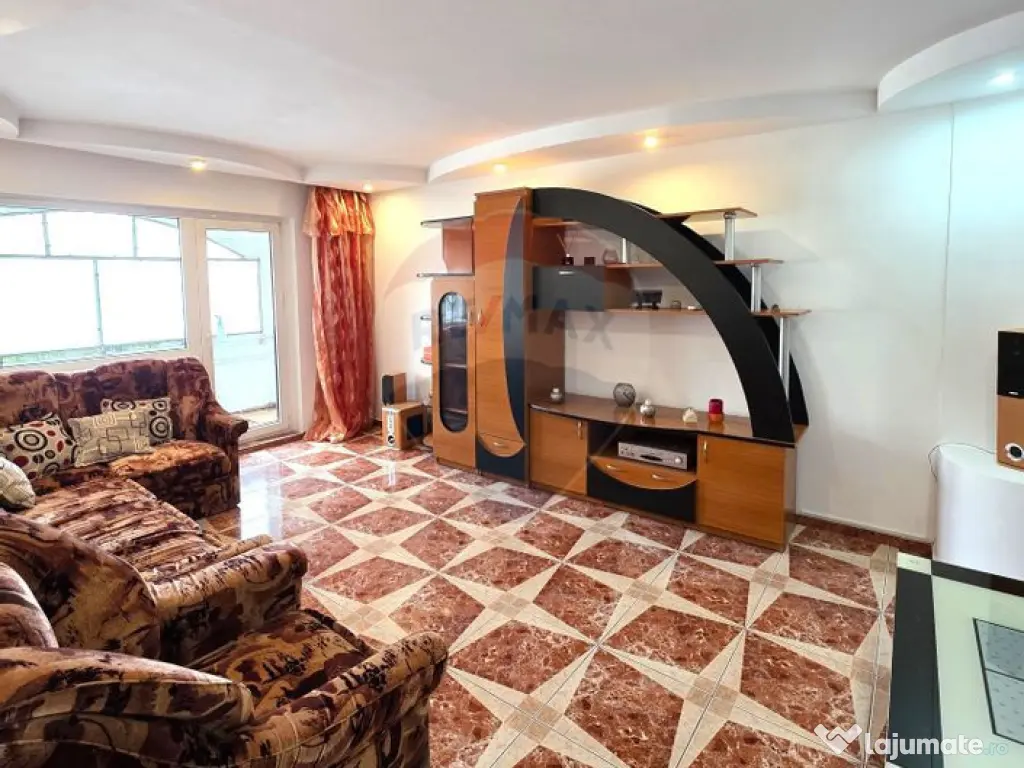 Apartament 3 camere, et.4/4 bd.1 Dec. 1918, Rm Sarat 