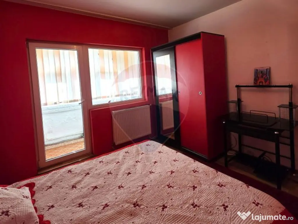 Apartament 3 camere, et.4/4 bd.1 Dec. 1918, Rm Sarat 