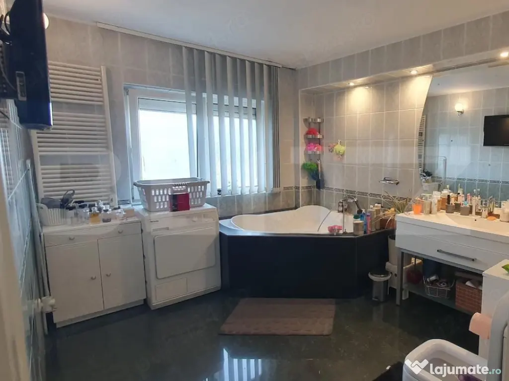 Apartament 3 camere complet utilat Girocului 