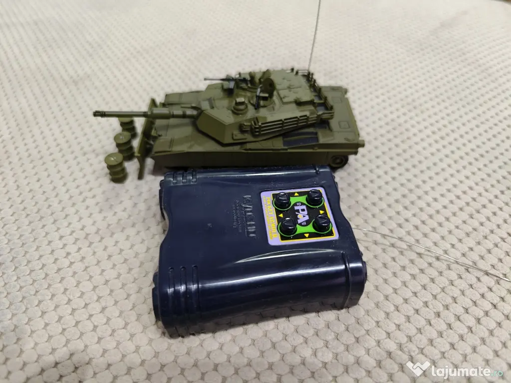 Tanc cu telecomanda 