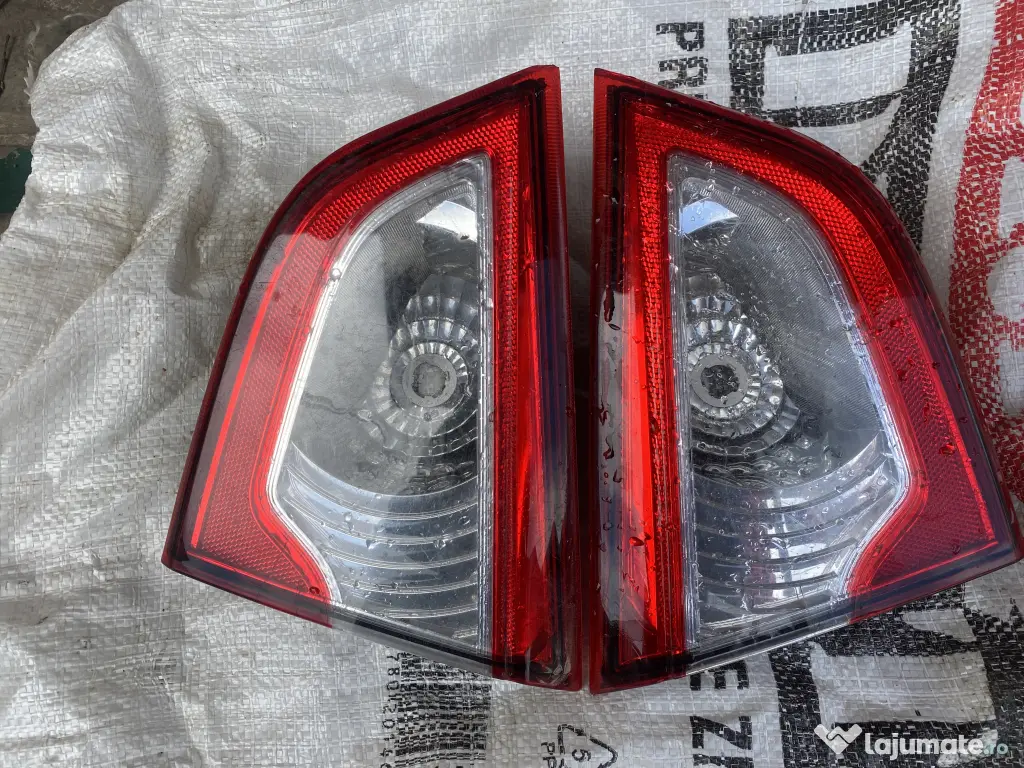 Vând aceste aceste triple 