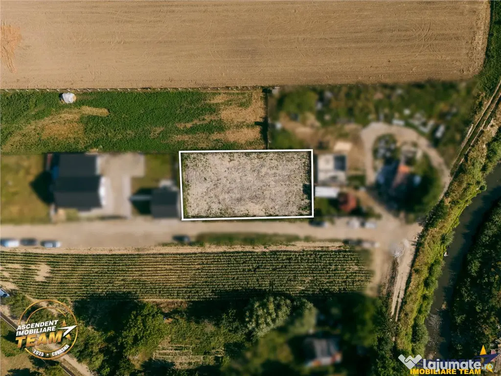 FILM! Teren intravilan, aliniament apreciabil,741mp,Targu Se