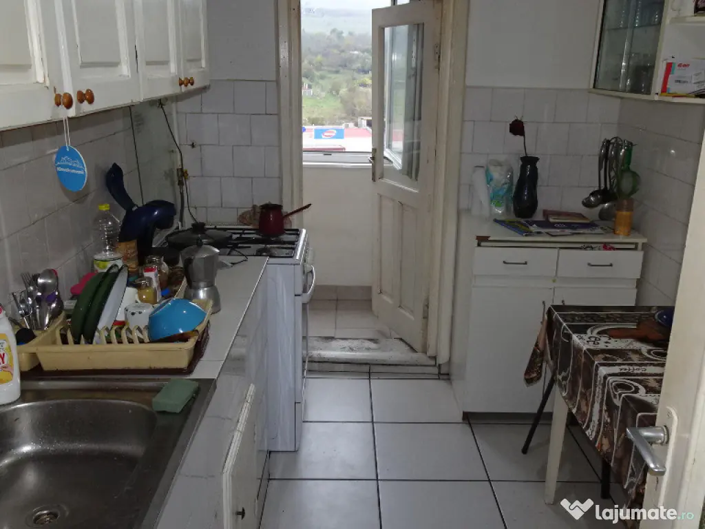 Apartament 2 camere decomandat in Deva, zona Balcescu,