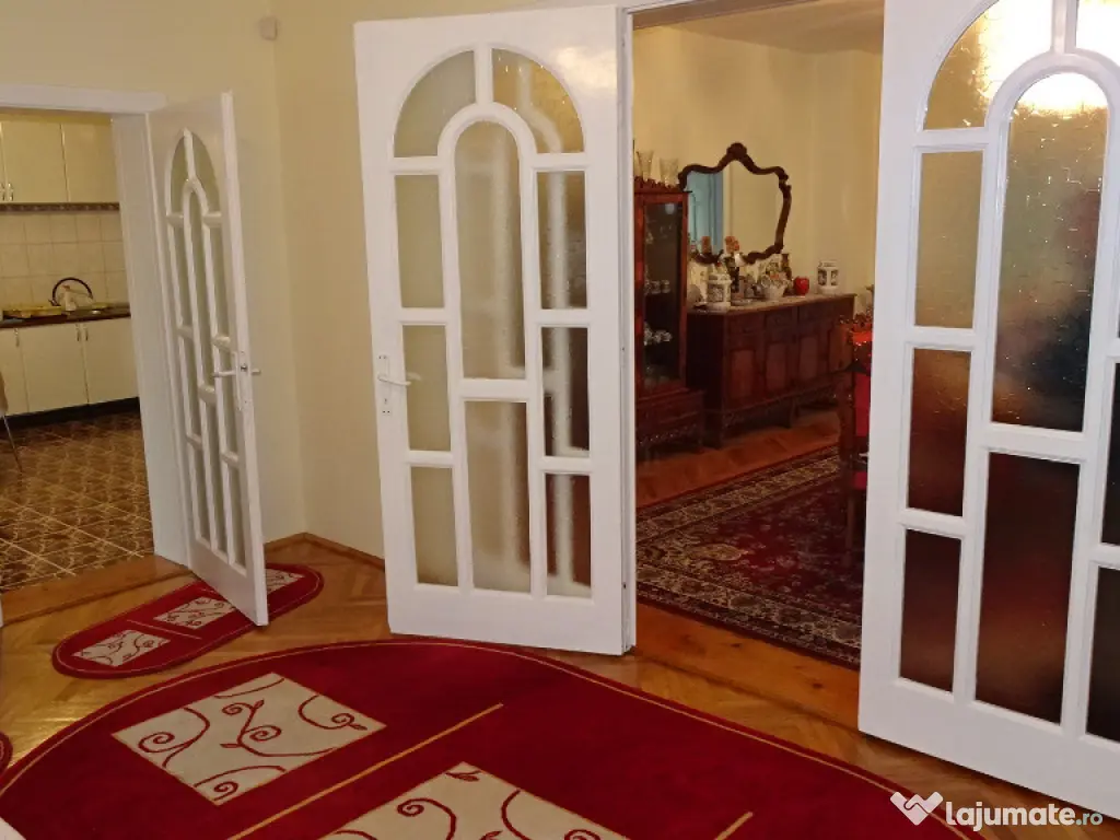 Casa in Deva, ultracentrala, PRETABILA SI PENTRU CLINICA 