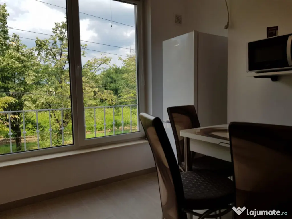 APARTAMENT 2 CAMERE, DECOMANDAT, BLOC NOU, ETAJ 2 