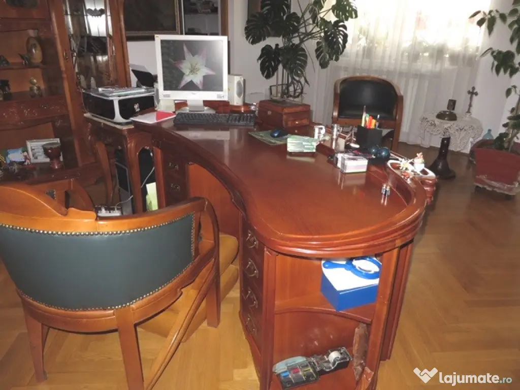 Zona Mihai Bravu imobil 8 camere curte generoasa