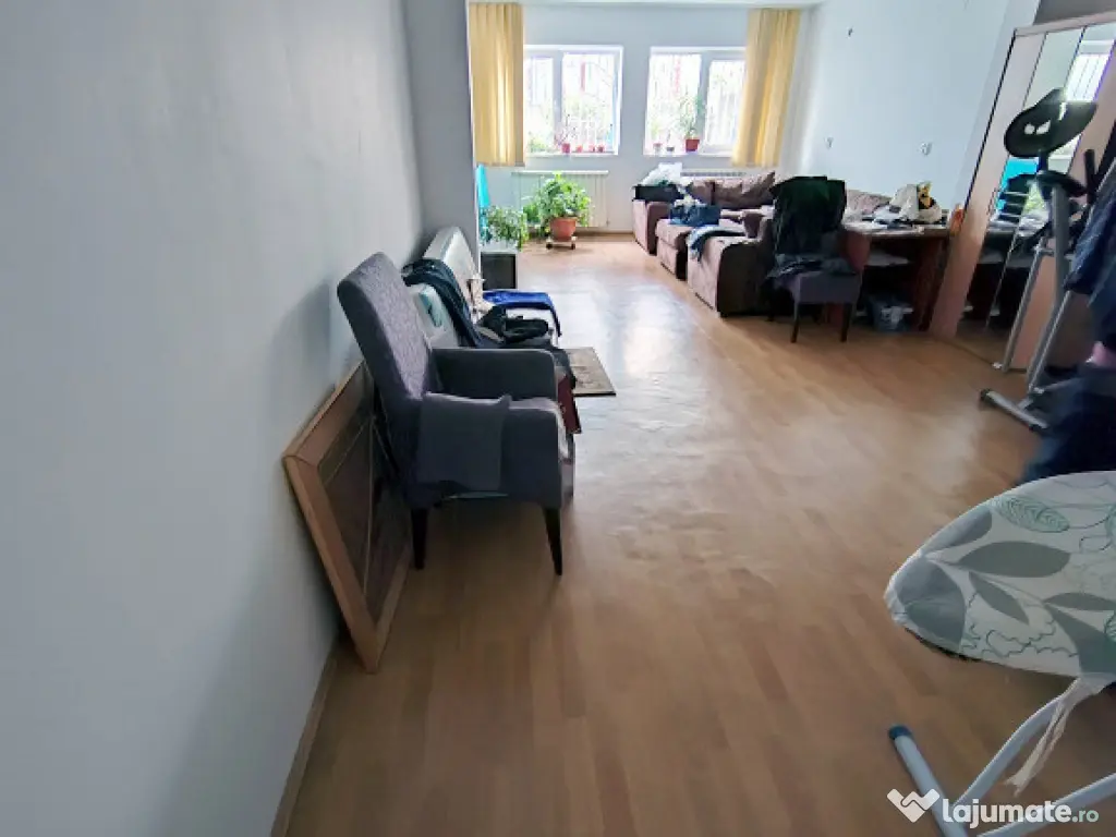 Mihai Bravu imobil 8 camere